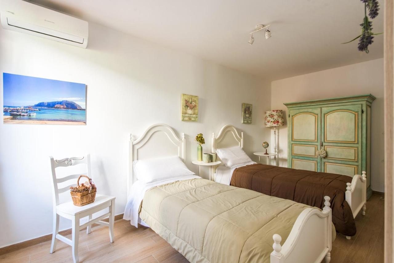 Villa Cinzia-150 Mt From The Beach Mondello Luaran gambar