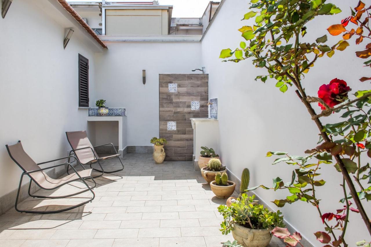 Villa Cinzia-150 Mt From The Beach Mondello Luaran gambar