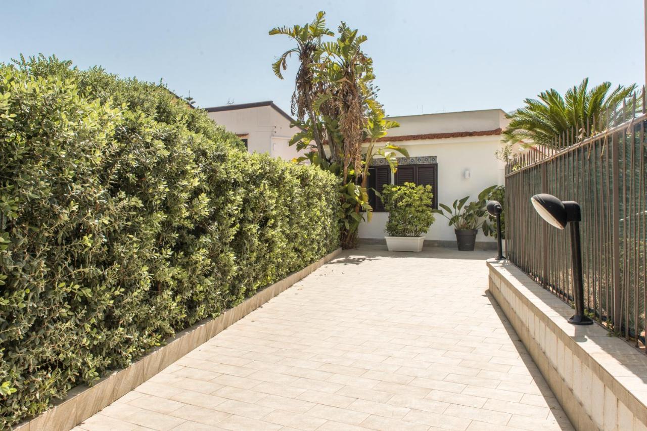 Villa Cinzia-150 Mt From The Beach Mondello Luaran gambar